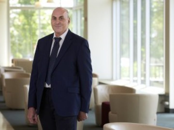 Da scienziati sconosciuti a eroi globali: l’ascesa di Karikó e Weissman, Premio Nobel per la Medicina