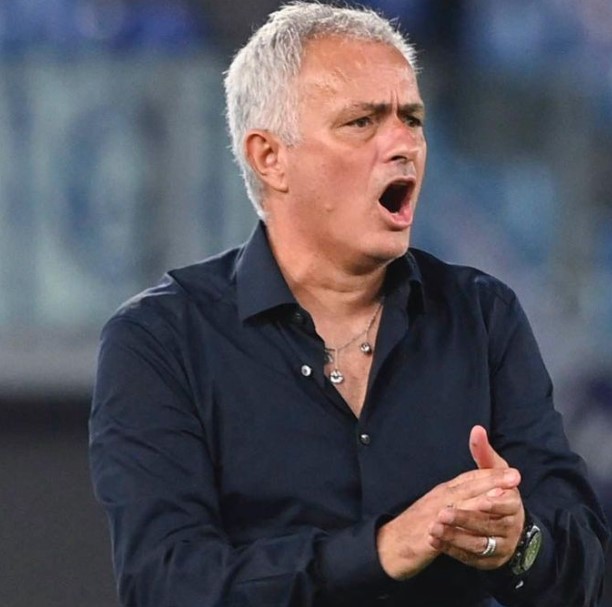 Mourinho lascia la Roma: decisione del club dopo la nona posizione in classifica